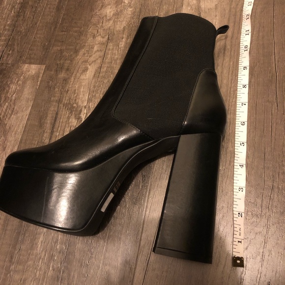 L’INTERVALLE black platform boots 9 - Picture 4 of 5